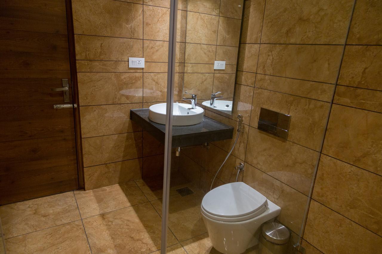 Hotel Hills Tirupattur Tiruppatur Exterior foto
